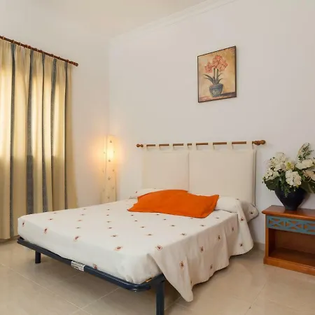 Marimar Villa Muro